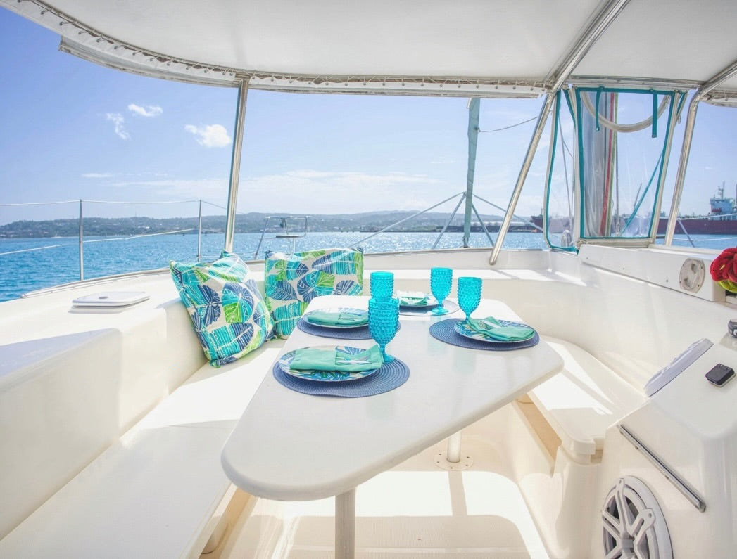 2HR PRIVATE PARTY YACHT ( 1-10 GUESTS)