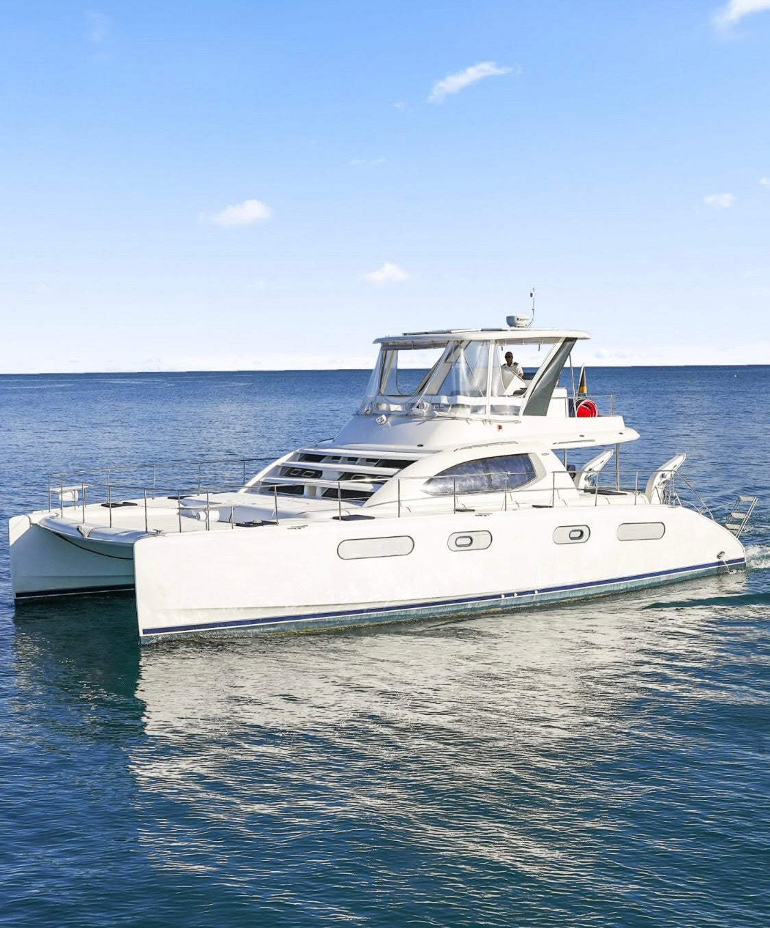 4HR HALF DAY ALL-INCLUSIVE LUXURY PRIVATE PARTY YACHT (1-15 GUESTS)