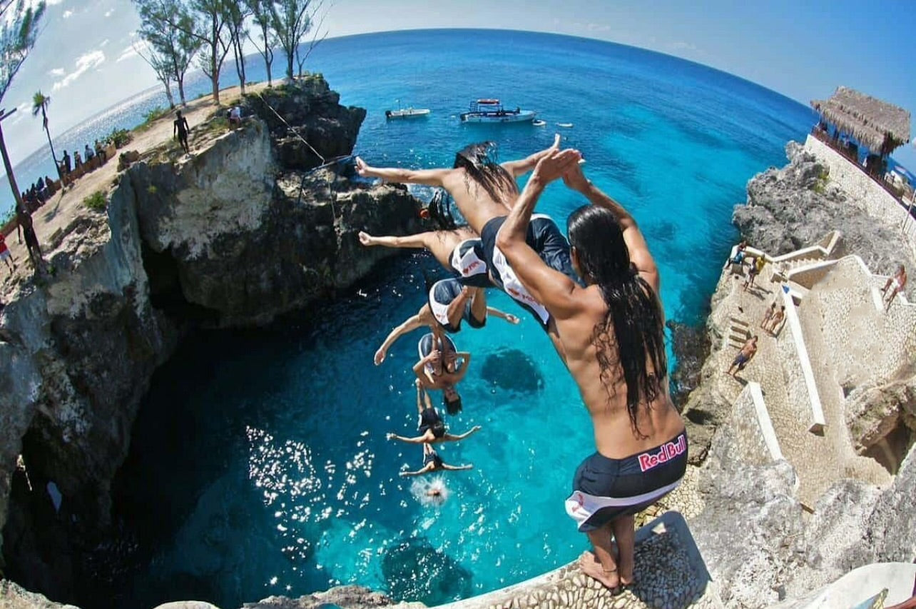 3-in-1 Bamboo Rafting + Limestone Foot Massage + Weed Farm 🍃 + Rick’s Café Experience. (Transportation MUST
be purchased if this is for a solo traveler as this is a multi-location excursion)..Free
Transportation provided ONLY
for groups of two or more.)